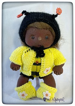 Honey  , soft sculpted , hand knit outfit ❤️£45.00