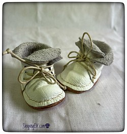 White leather Lostboy Sasha boot £35:00