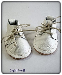 White leather Baby / Toddler shoe/boots  £25.00
